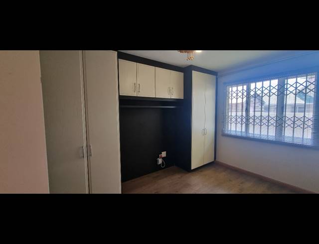 3 BEDROOM HOUSE FOR SALE IN SOMERSET PARK